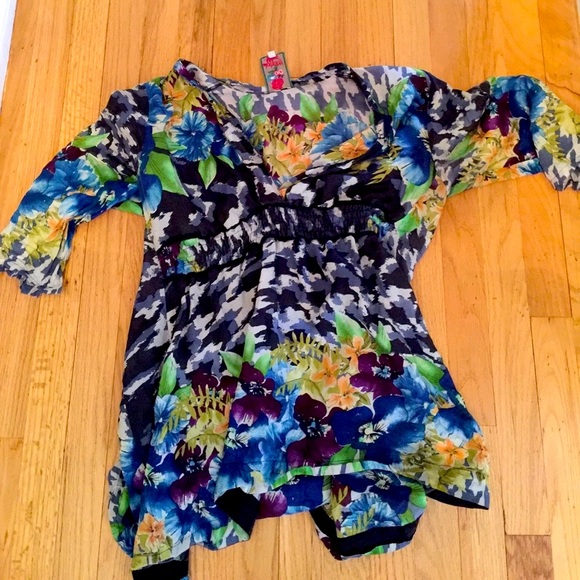 Johnny Was SILK TUNIC 💎 - Picture 3 of 5